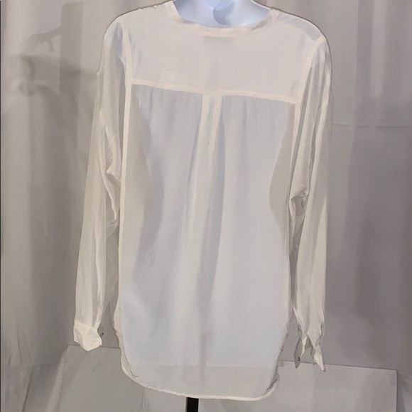 ELIZABETH and JAMES silk blouse size -M - Picture 2 of 4